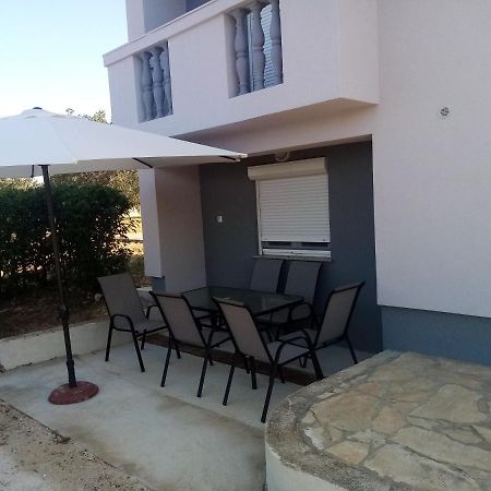 Appartement Luka à Galovac  Extérieur photo