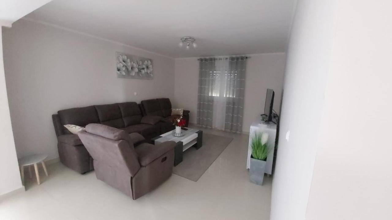 Appartement Luka à Galovac  Extérieur photo